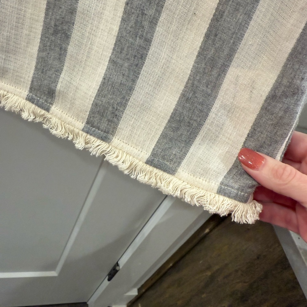 Striped Gray and White Ruffle Sleeveless Top - Picture 4 of 7